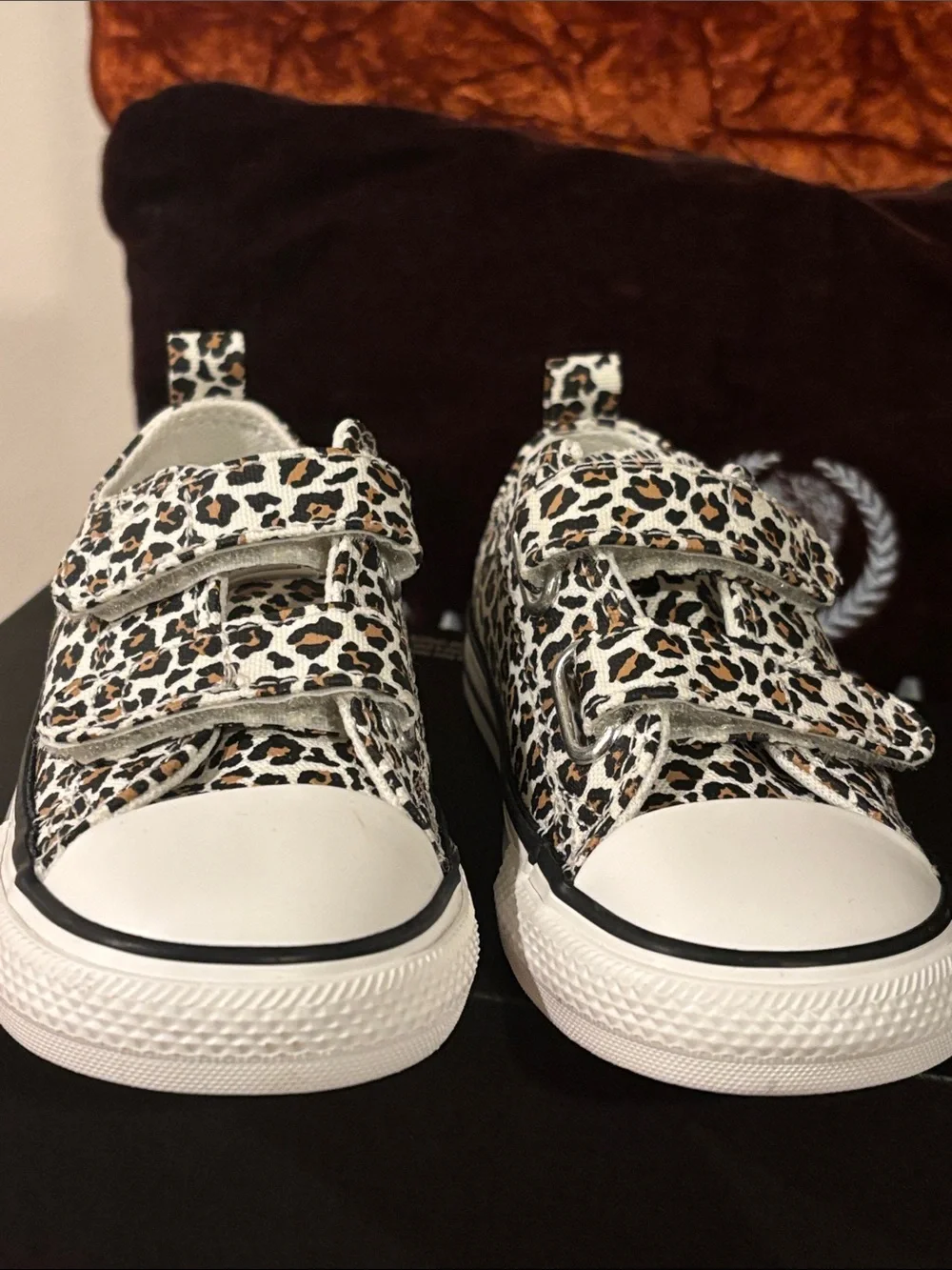 Converse Kids' Leopard Print Low Top Sneakers - White/Tan/Black - Picture 6 of 6